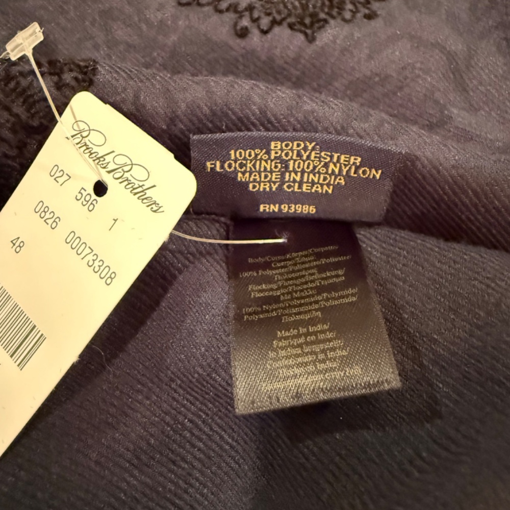 Brooks Brothers Embroidered Scarf - NEW with tags - Picture 3 of 4